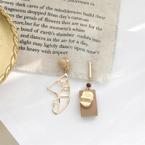 ♠️ NEW Abstract Long face Retro Earrings - Picture 6 of 8